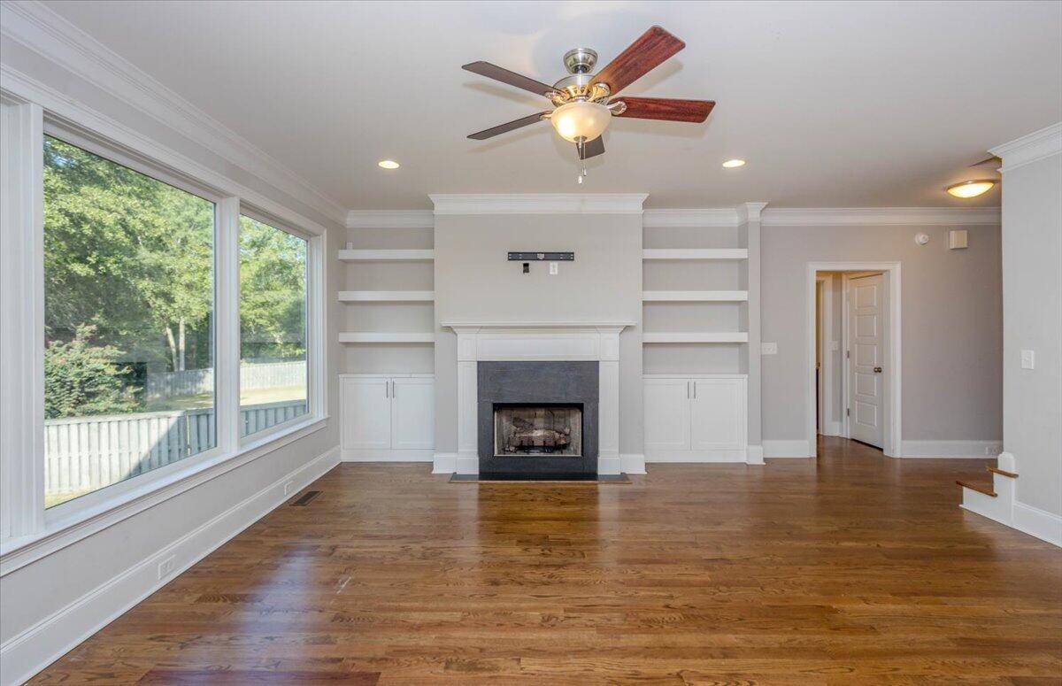 206 Dixon Court
