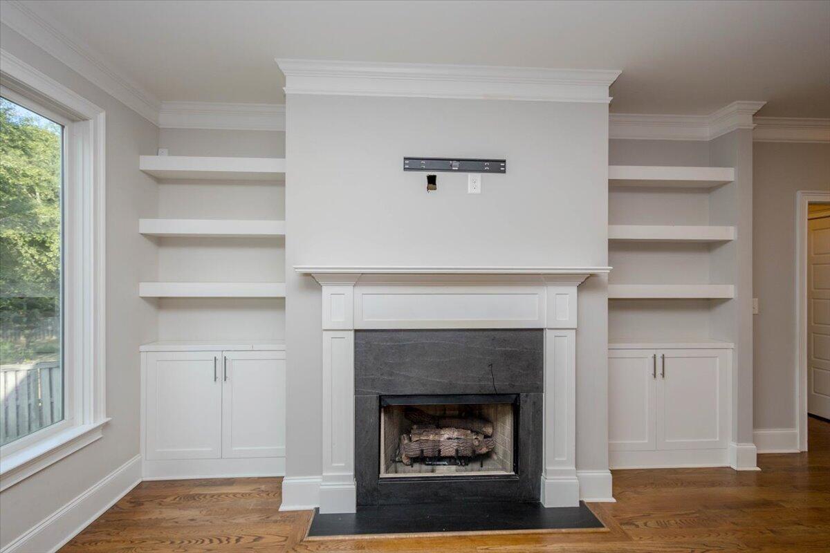 206 Dixon Court