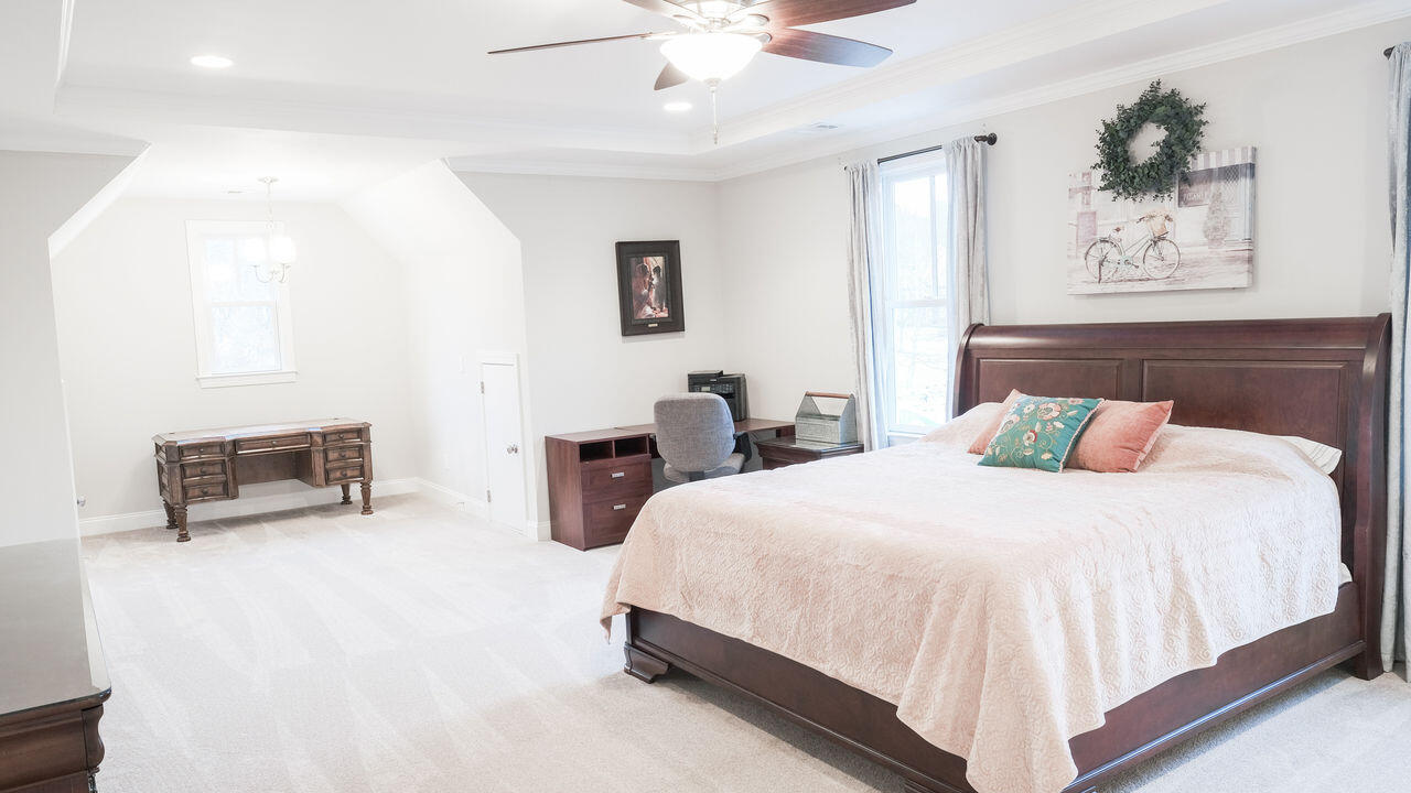 206 Dixon Court
