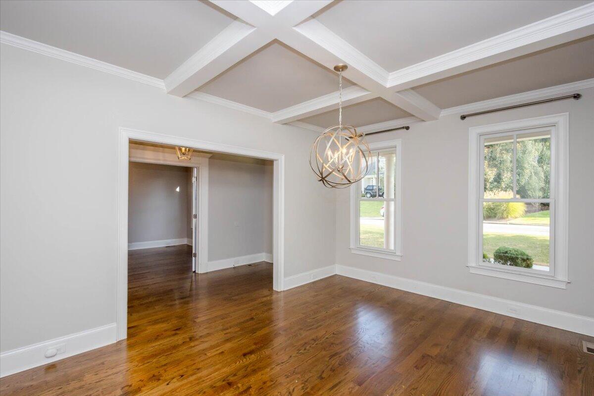 206 Dixon Court
