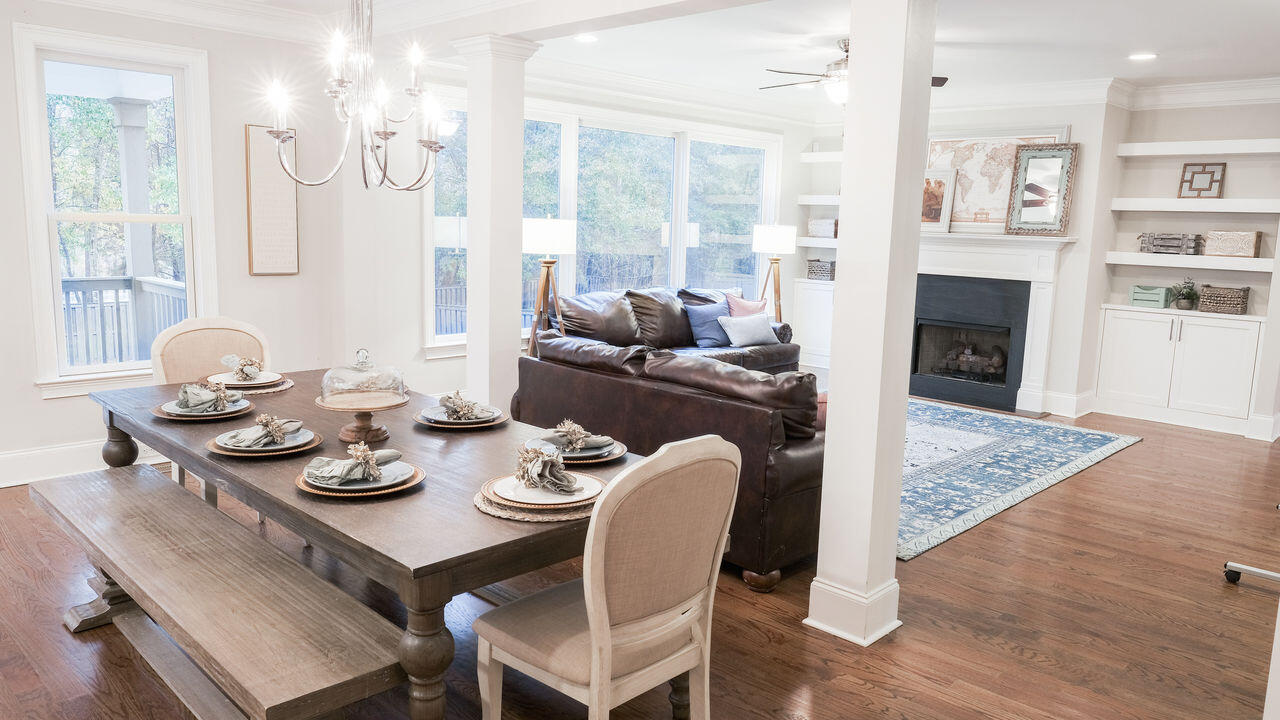 206 Dixon Court