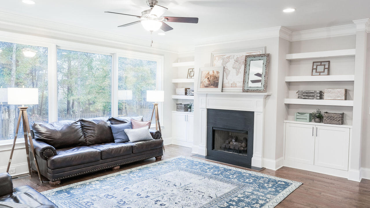 206 Dixon Court