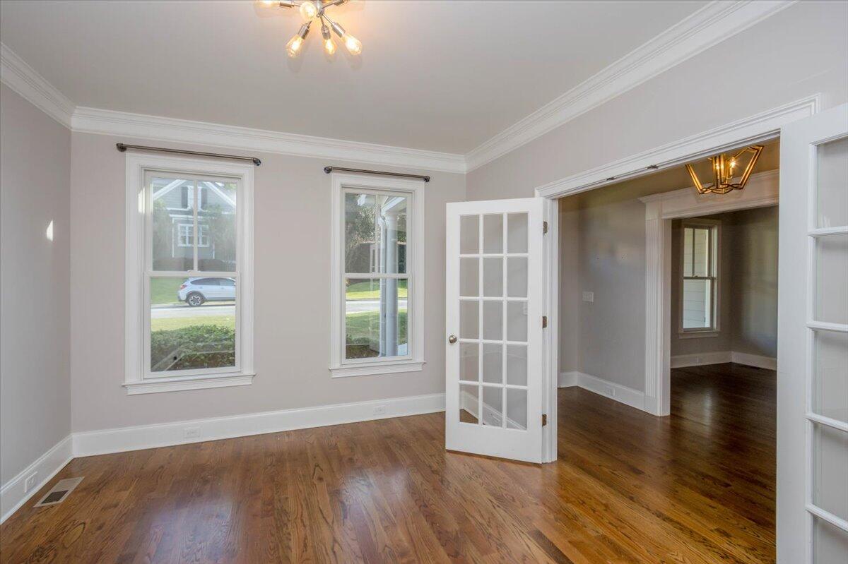 206 Dixon Court