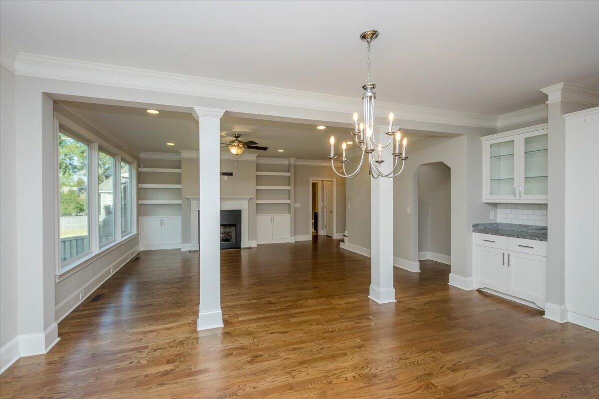 206 Dixon Court