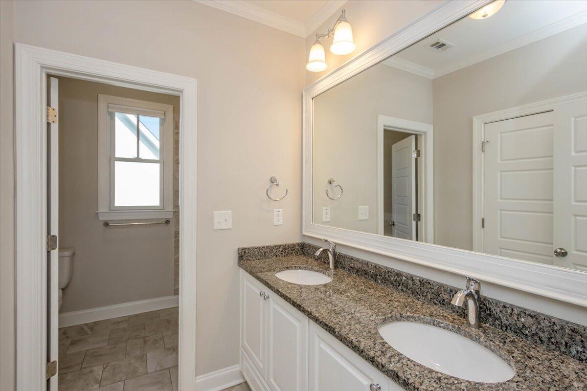 206 Dixon Court