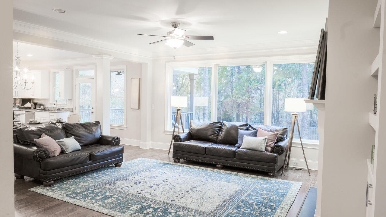 206 Dixon Court