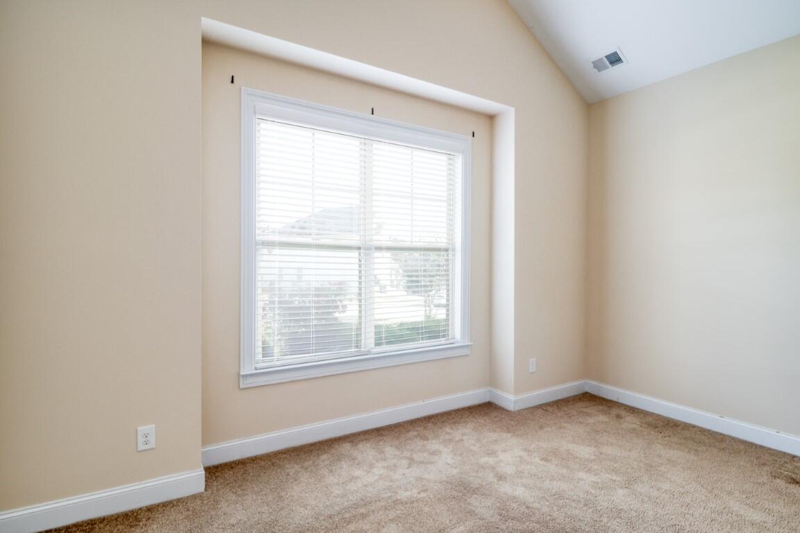 5619 Sunbury Loop