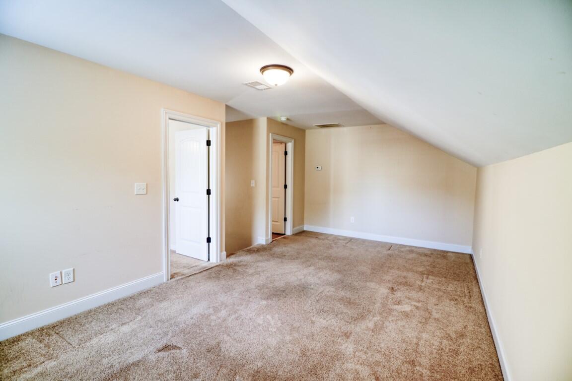 5619 Sunbury Loop