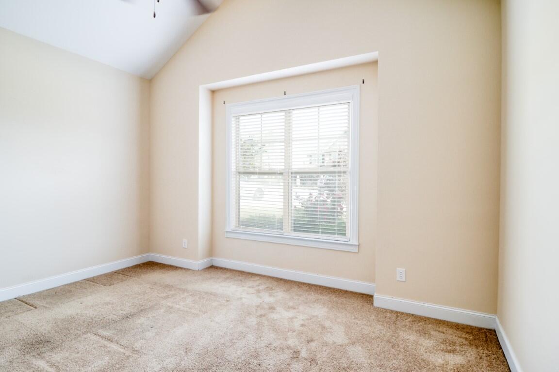 5619 Sunbury Loop