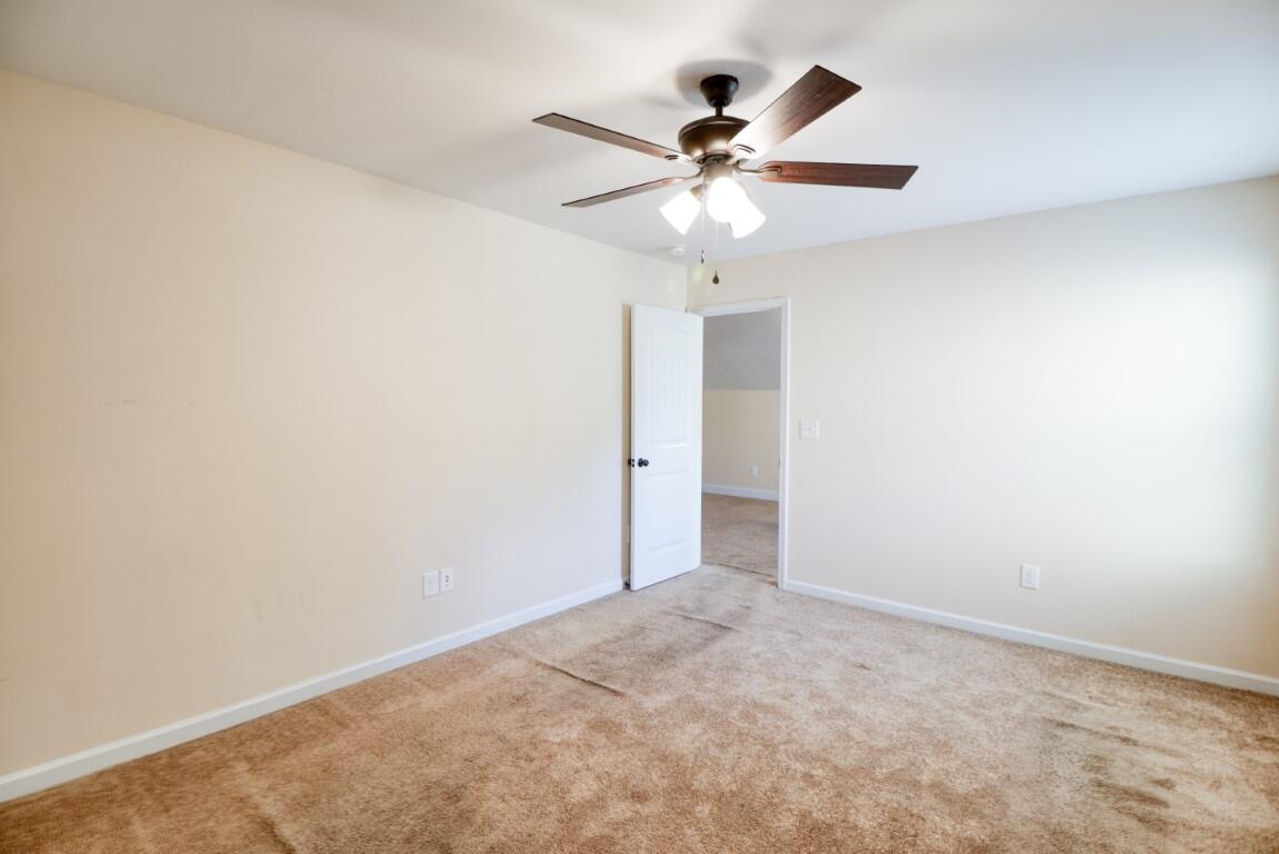 5619 Sunbury Loop