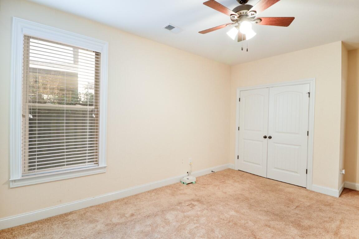5619 Sunbury Loop