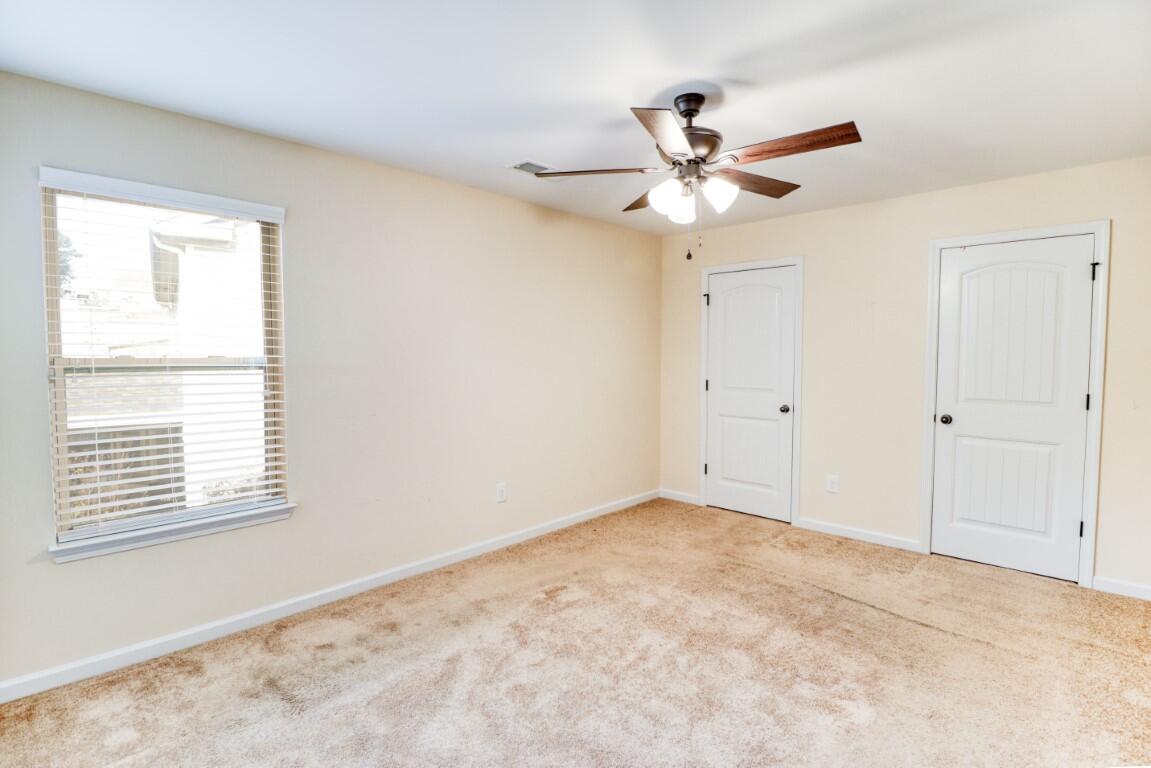 5619 Sunbury Loop
