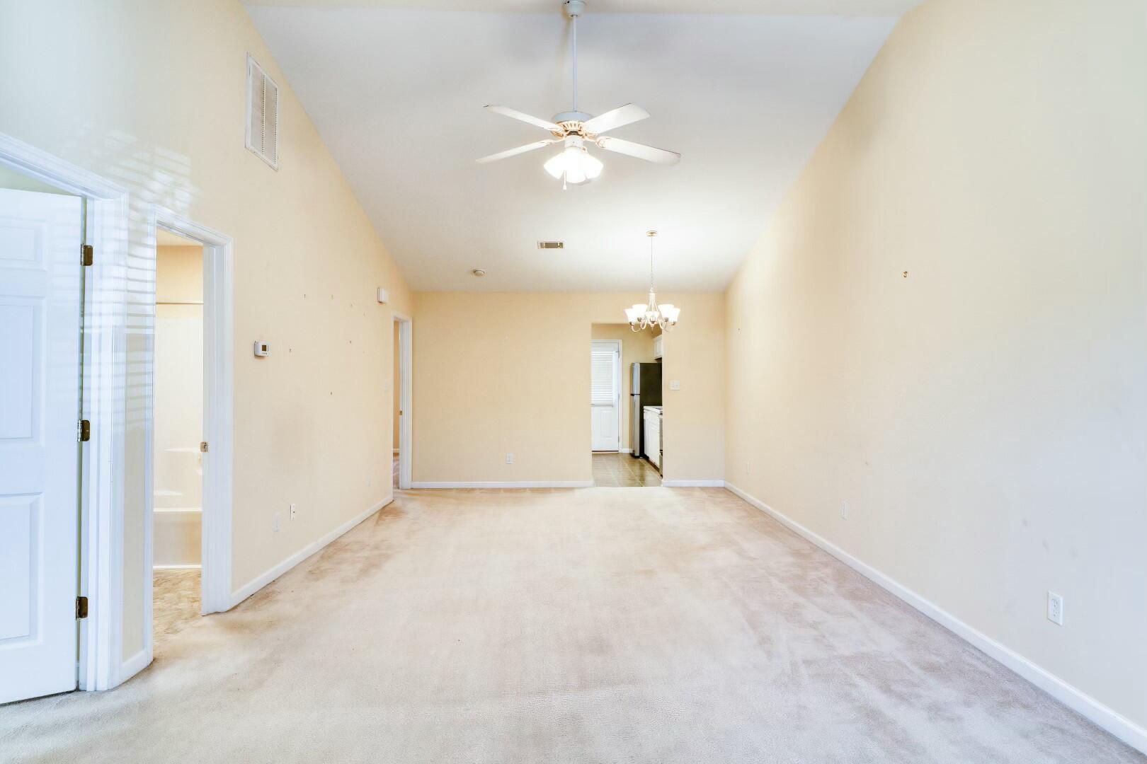 102 Ginkgo Lane