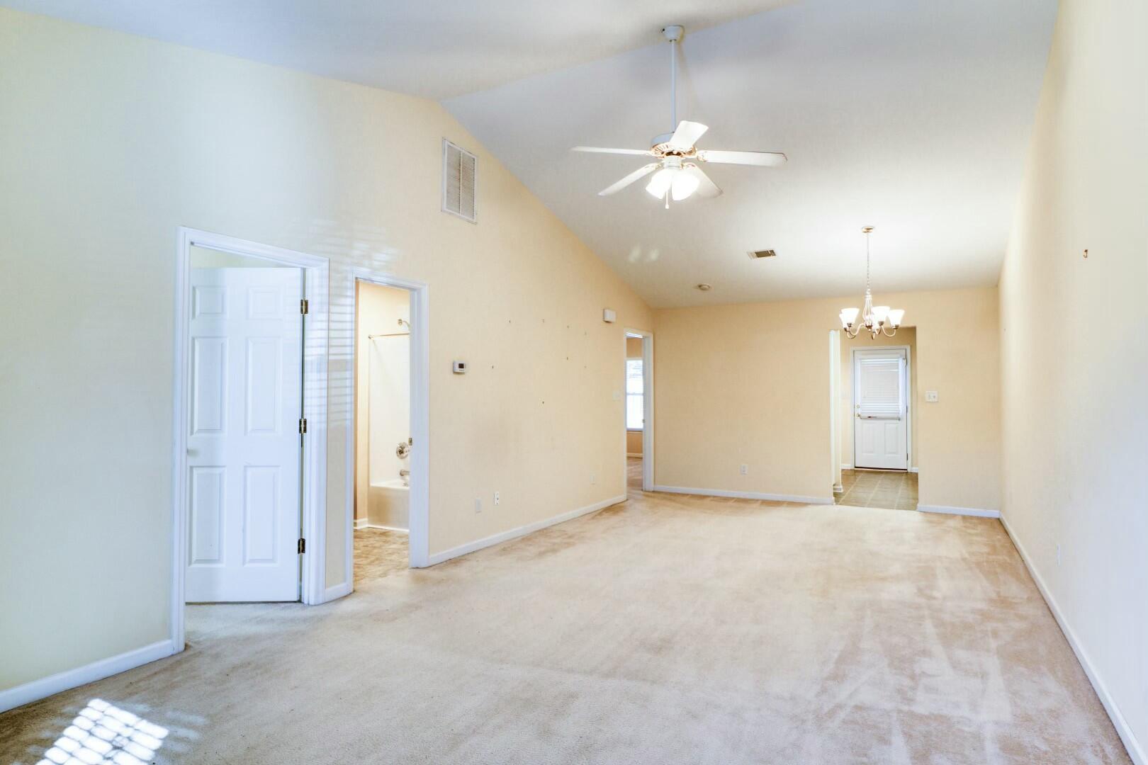 102 Ginkgo Lane