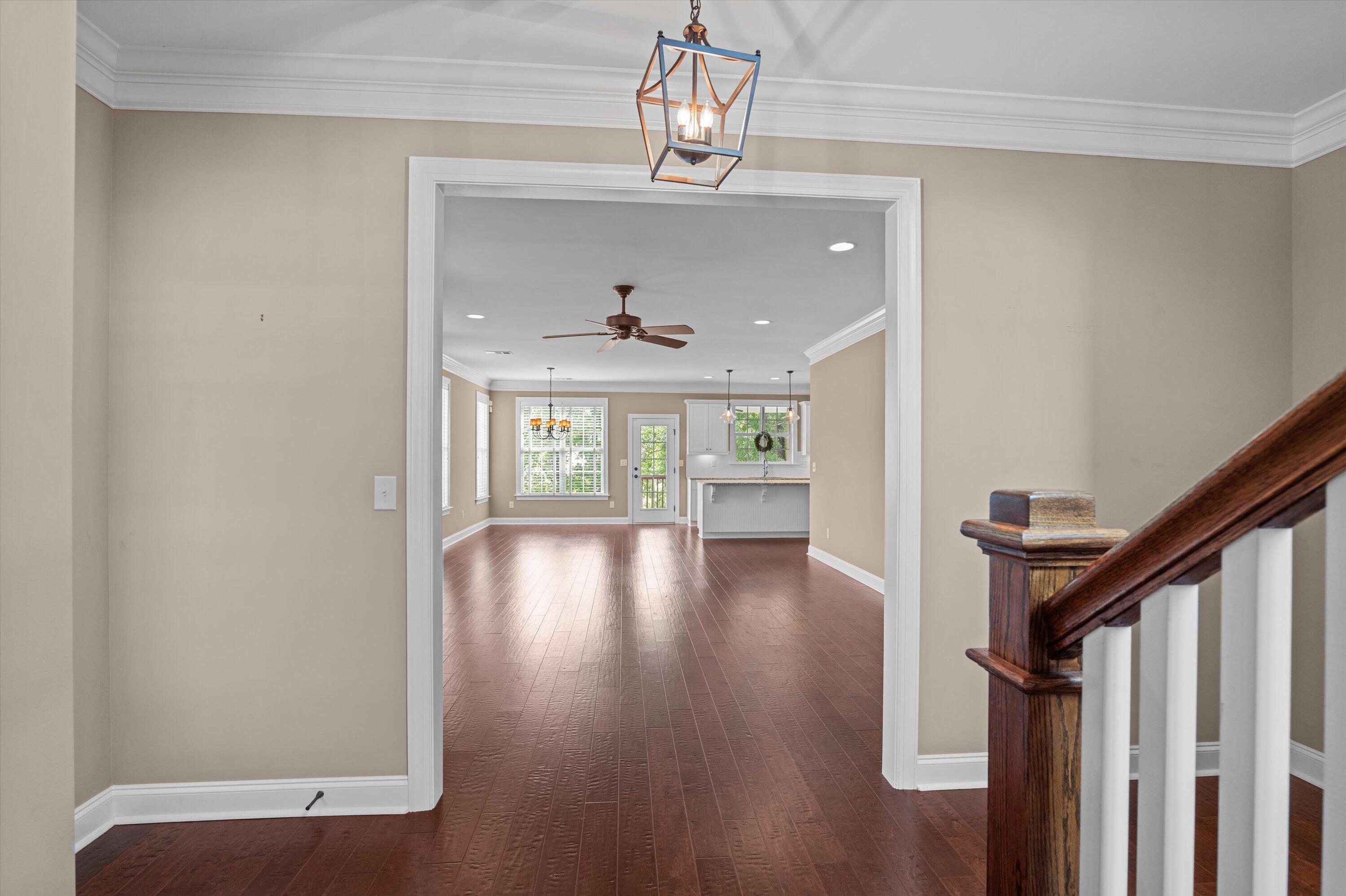 884 Willow Lake