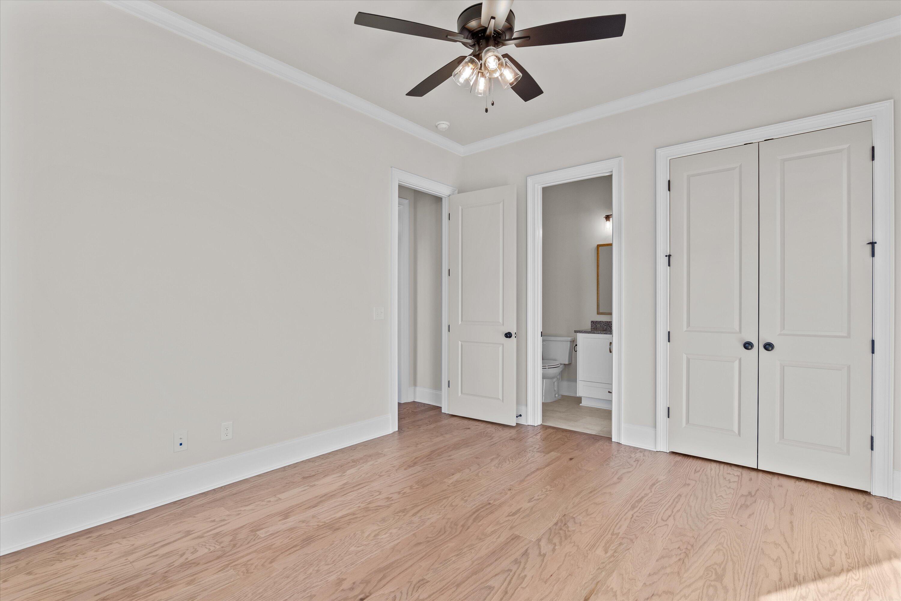 407 Woodlawn St.