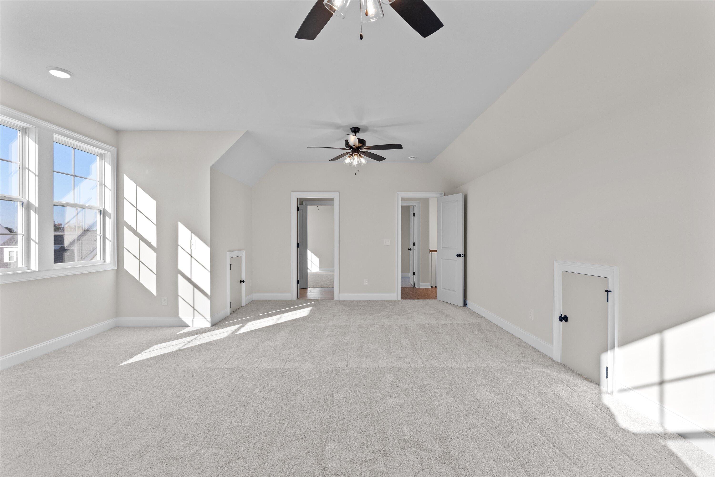407 Woodlawn St.