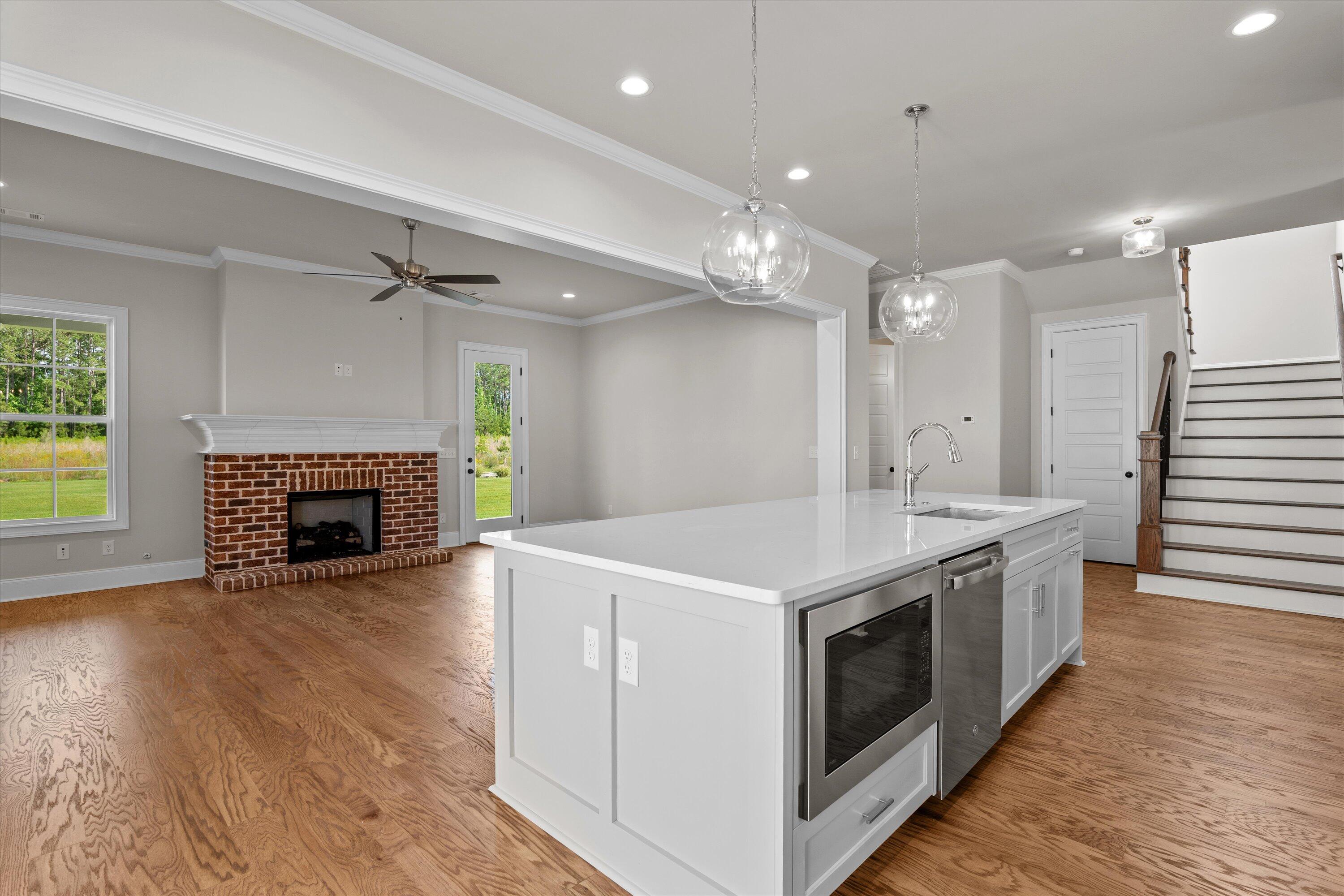 1219 Honey Lane