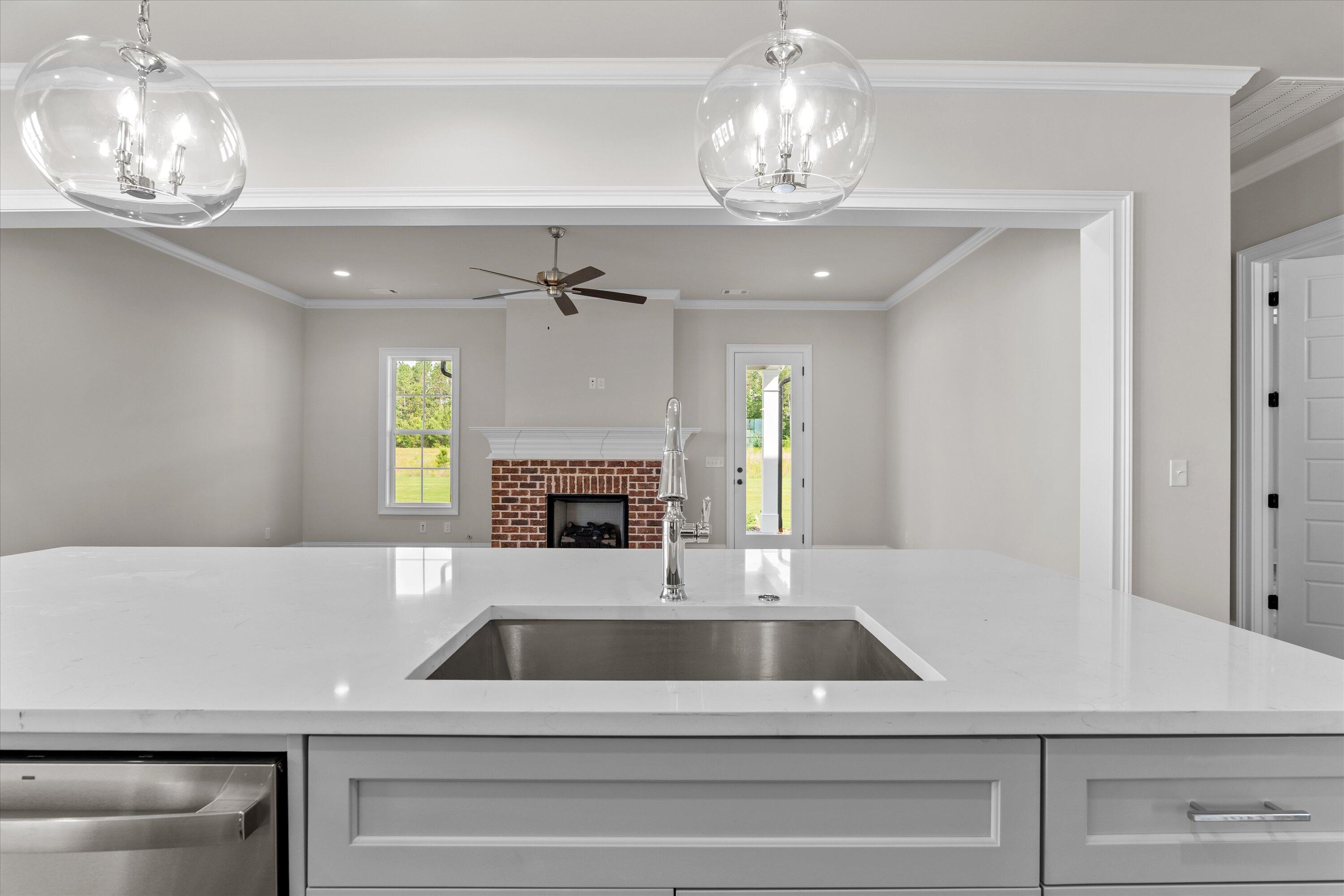1219 Honey Lane