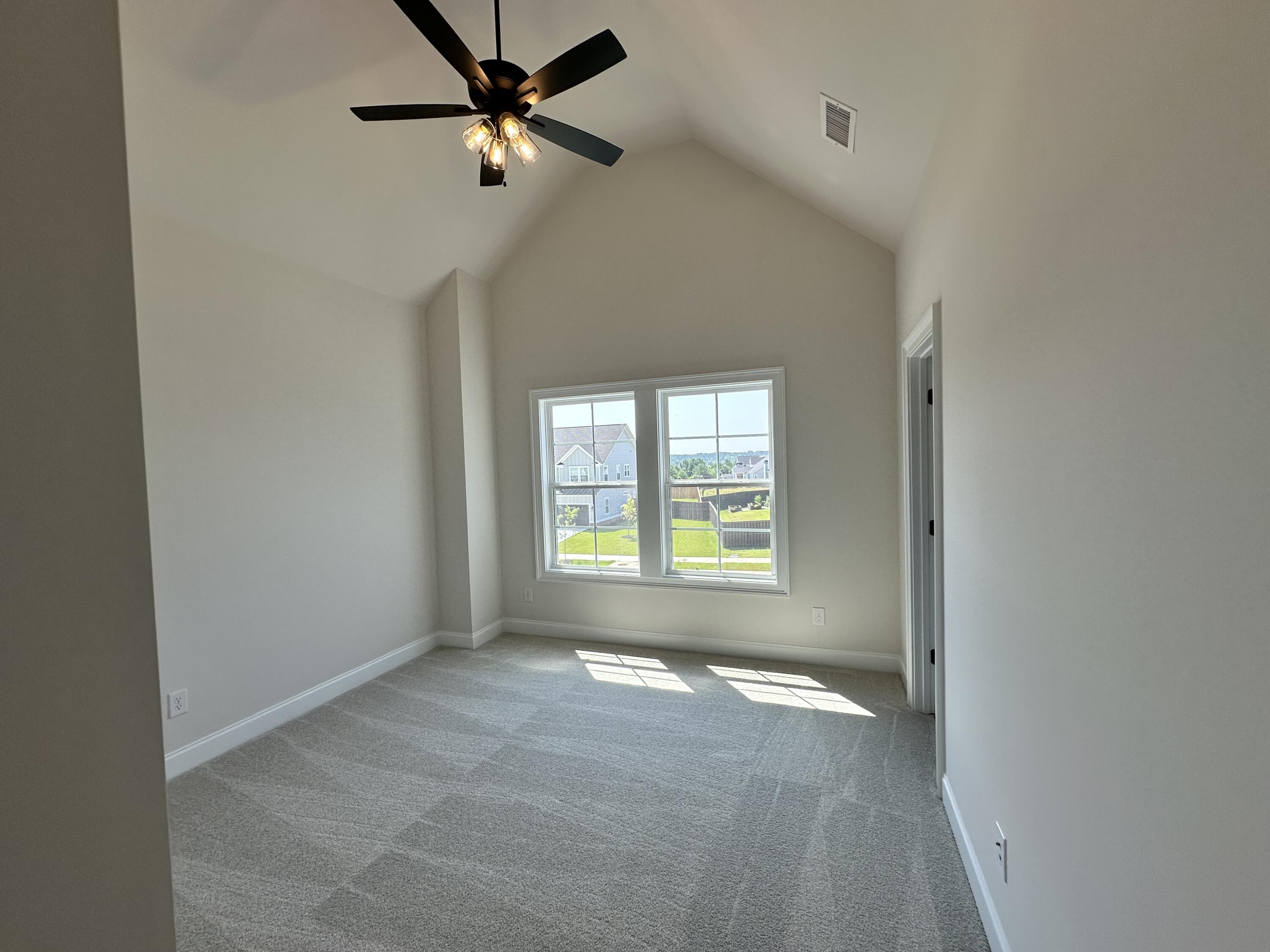 1225 Honey Lane