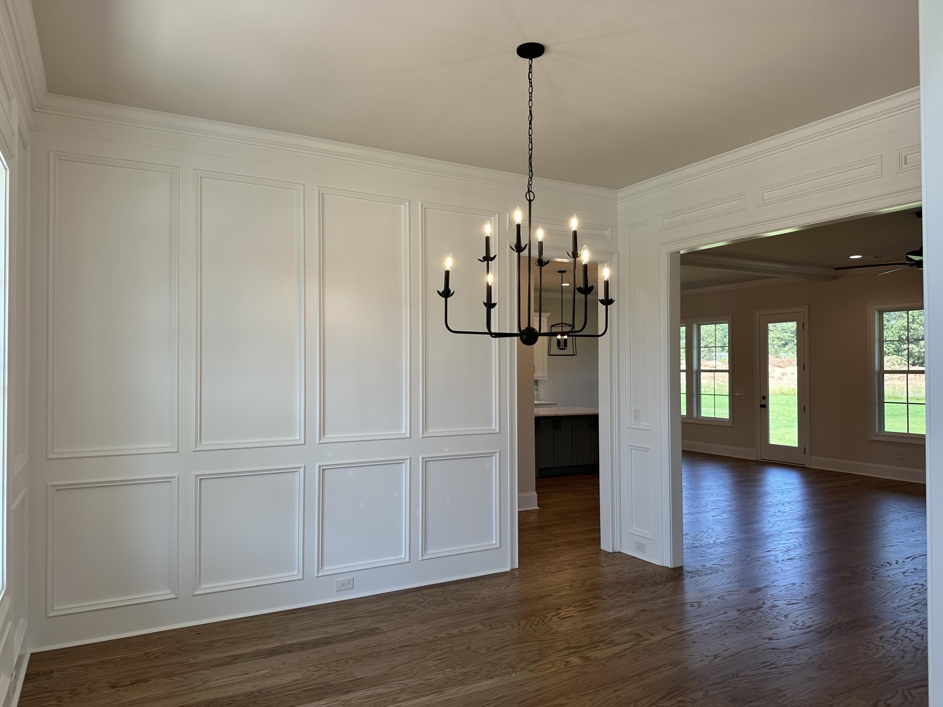 1225 Honey Lane