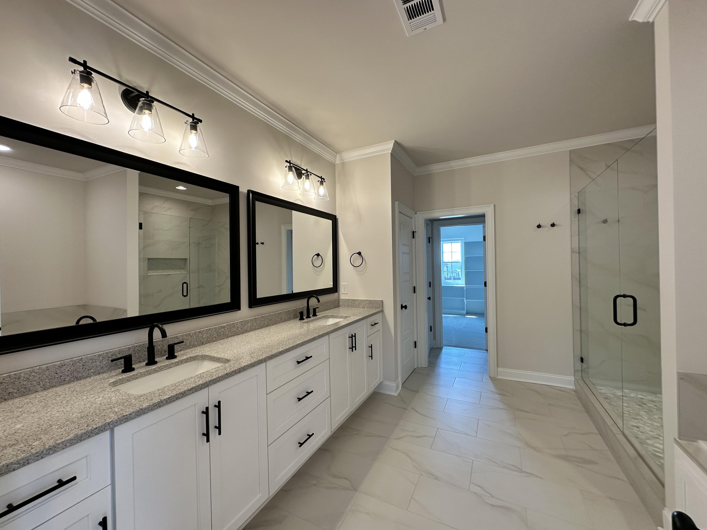1225 Honey Lane
