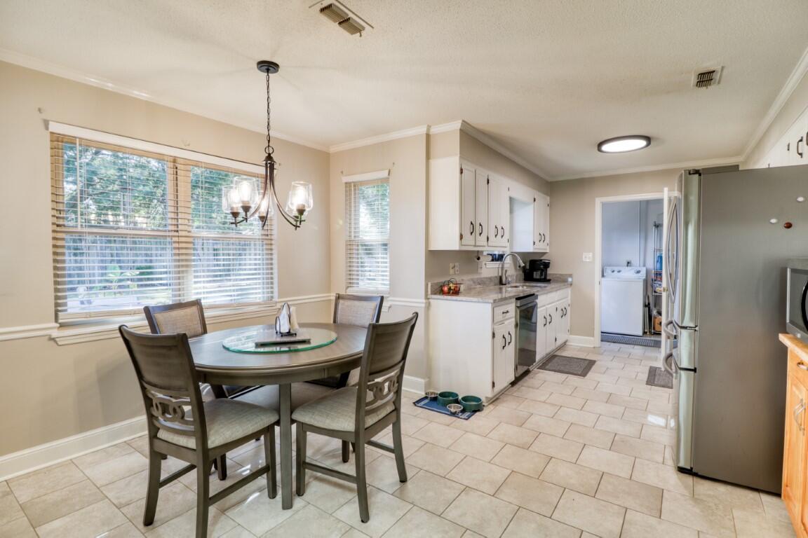 4151 Holly Road