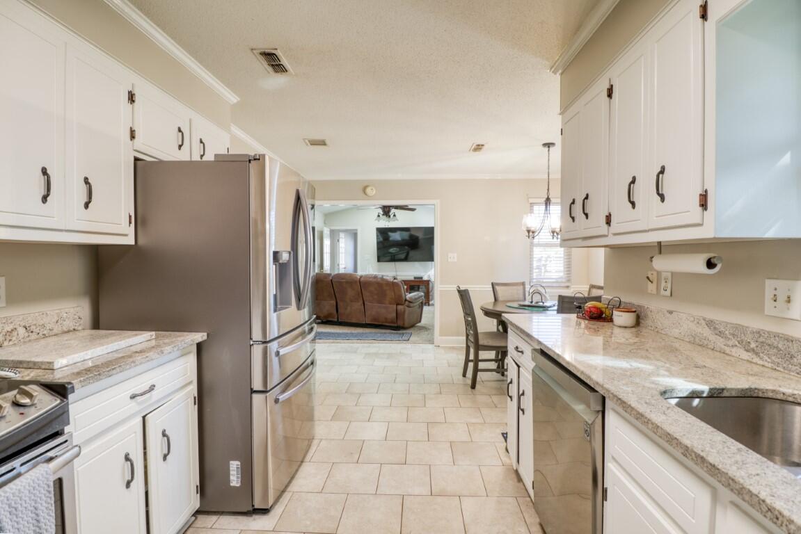 4151 Holly Road
