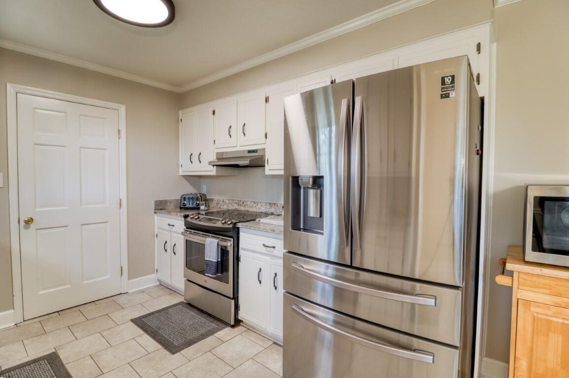 4151 Holly Road