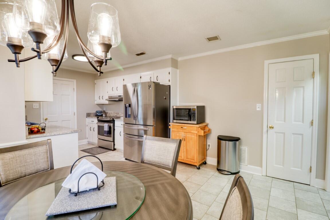 4151 Holly Road