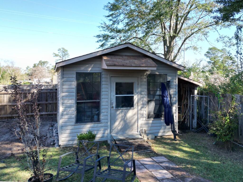 4151 Holly Road
