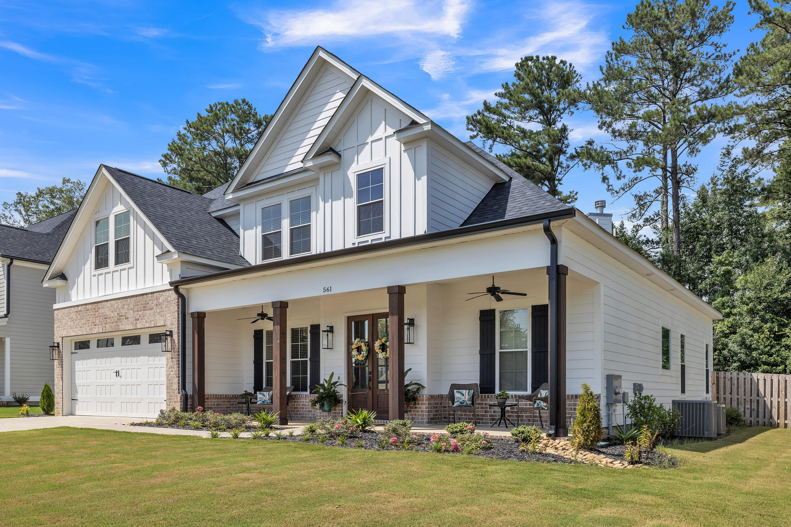 561 River Oaks Lane