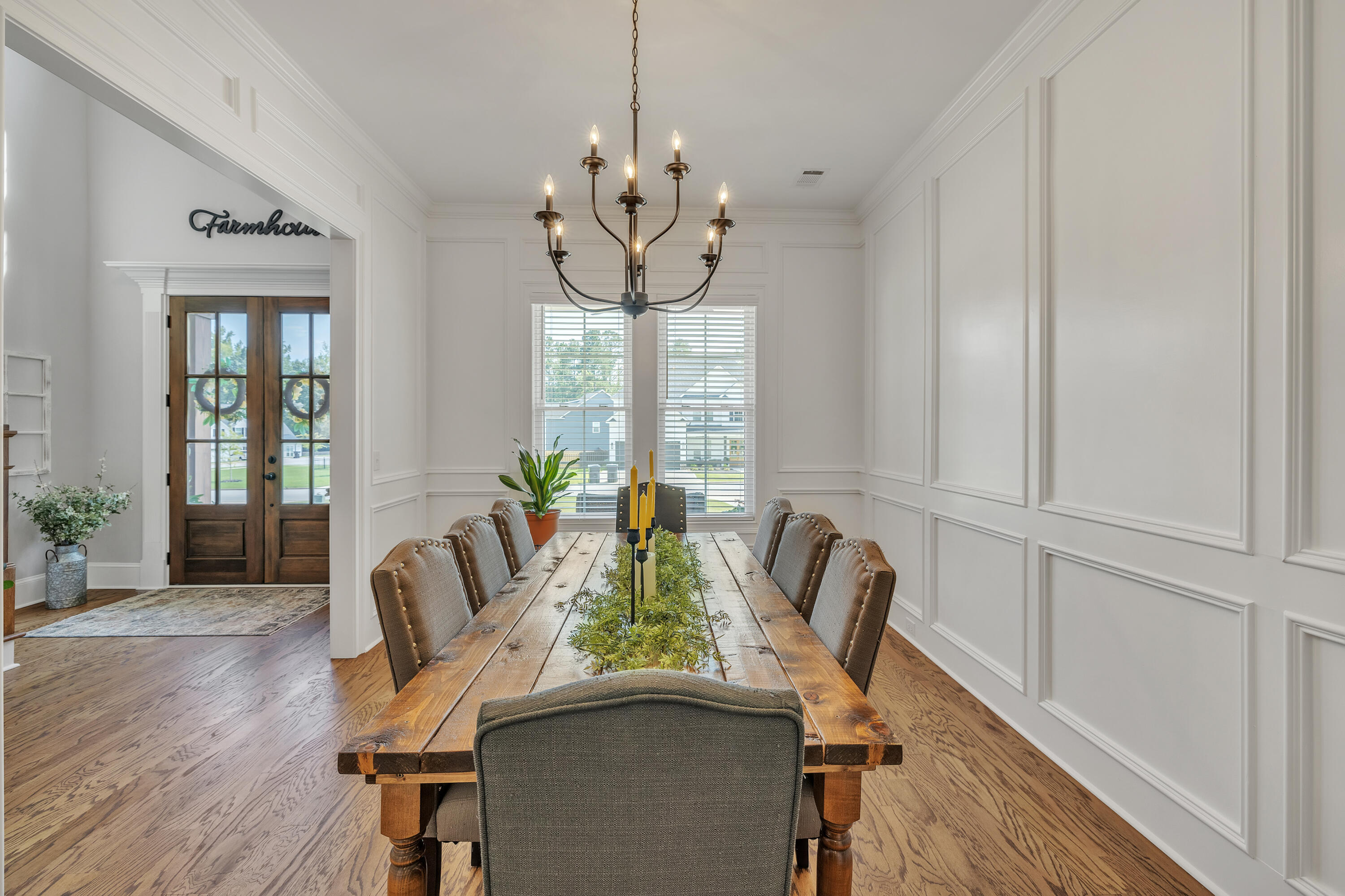 561 River Oaks Lane