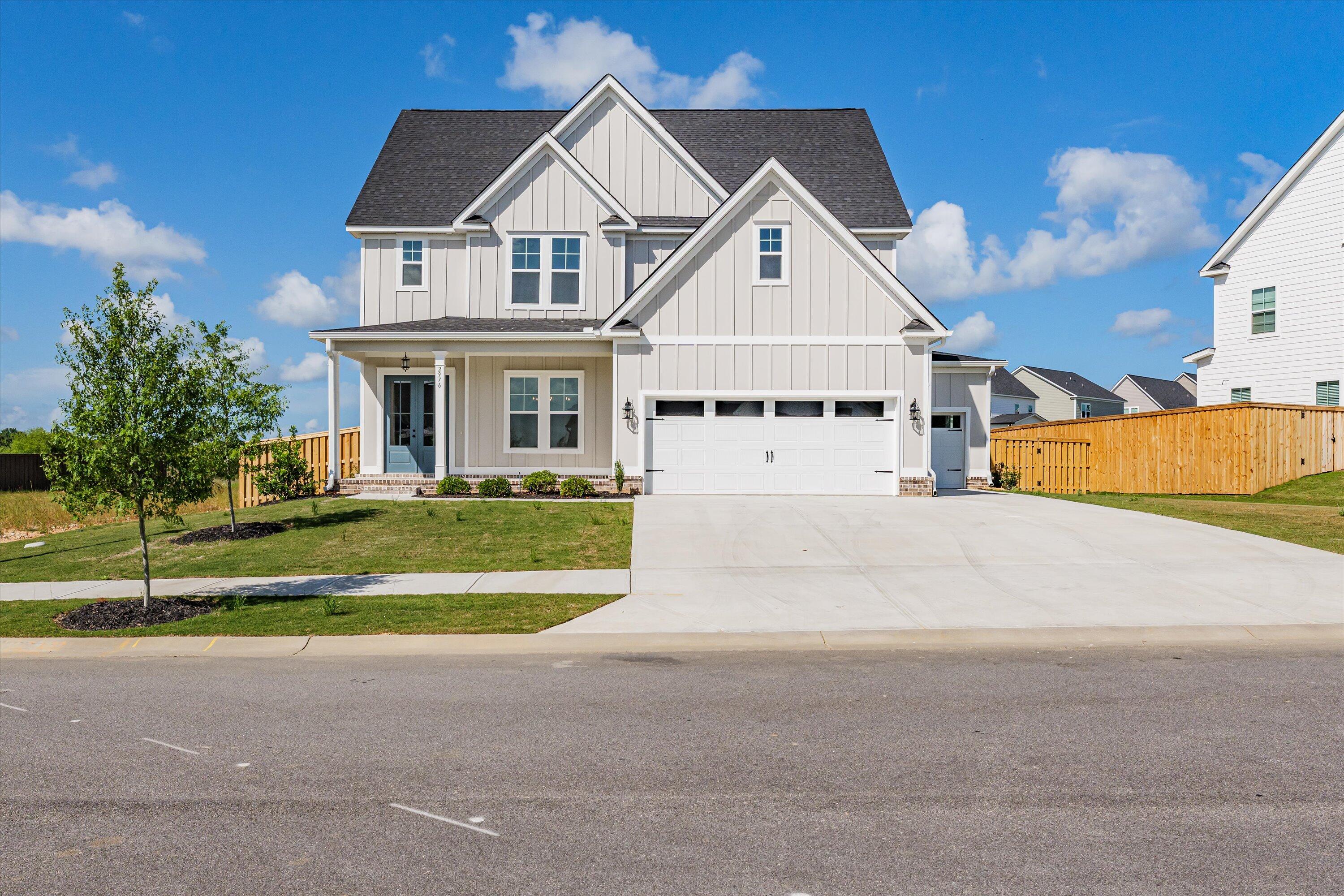 2976 Rosewood Drive Drive