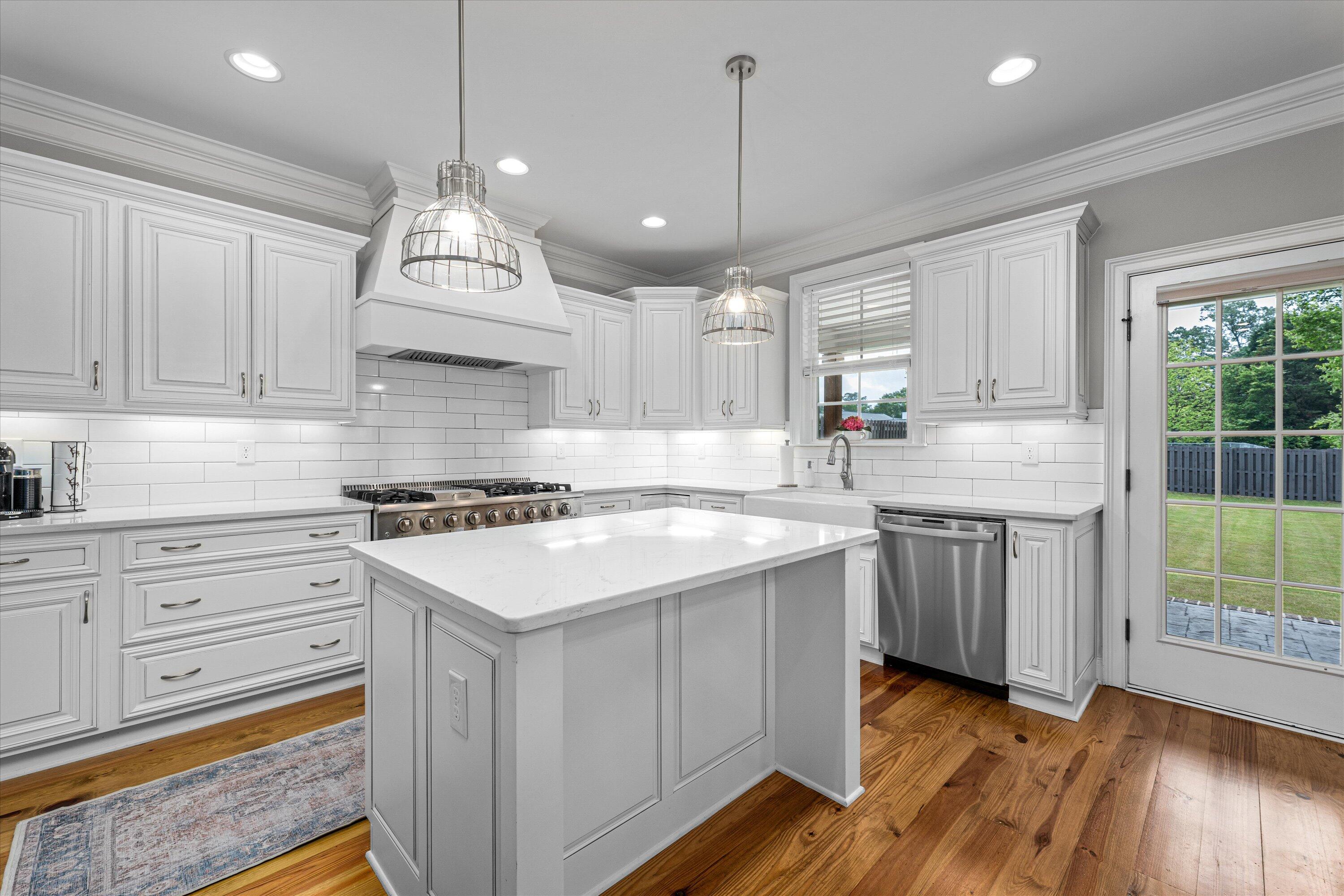 510 River Oaks Lane