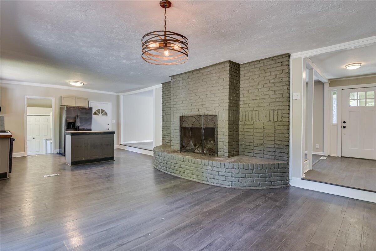 1065 Nathan Jones Road