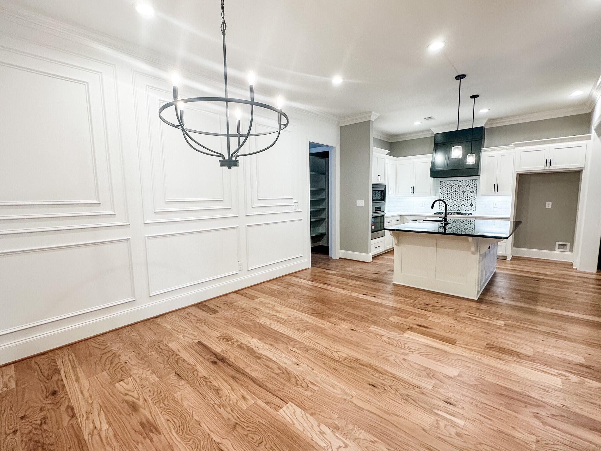 2106 Egret Circle