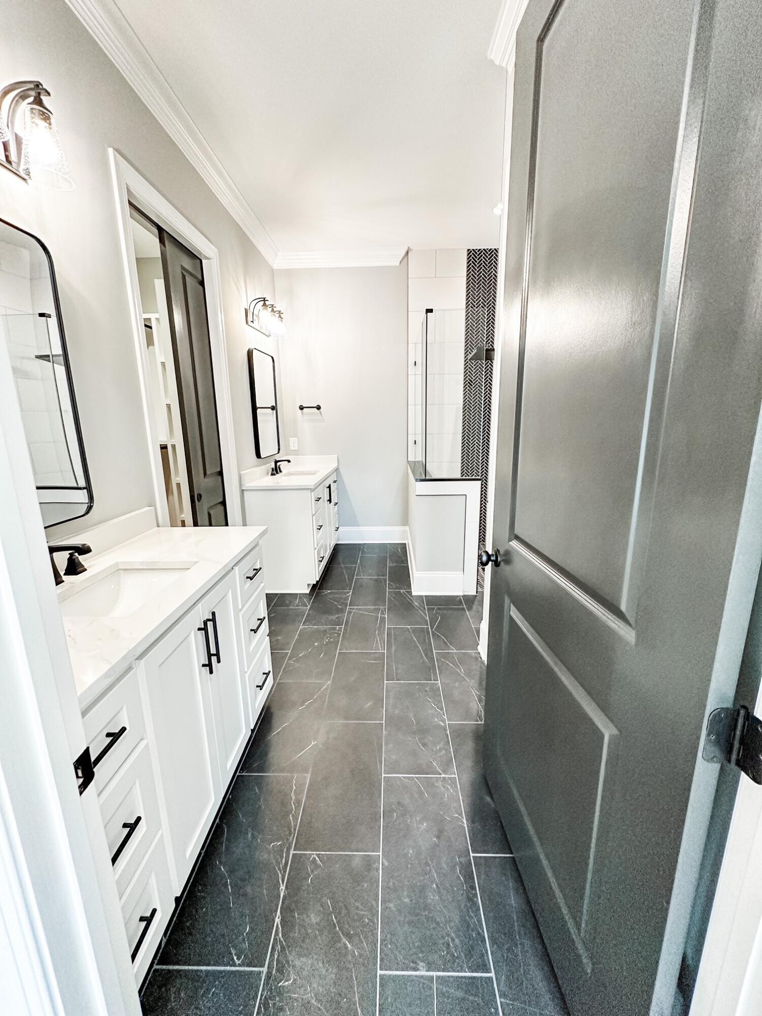 2106 Egret Circle