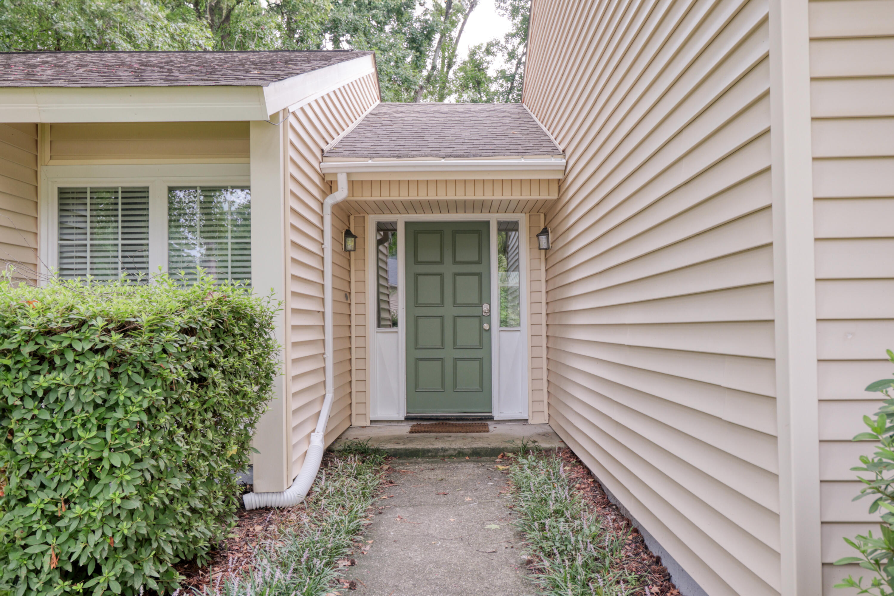 4415 Forrest Drive