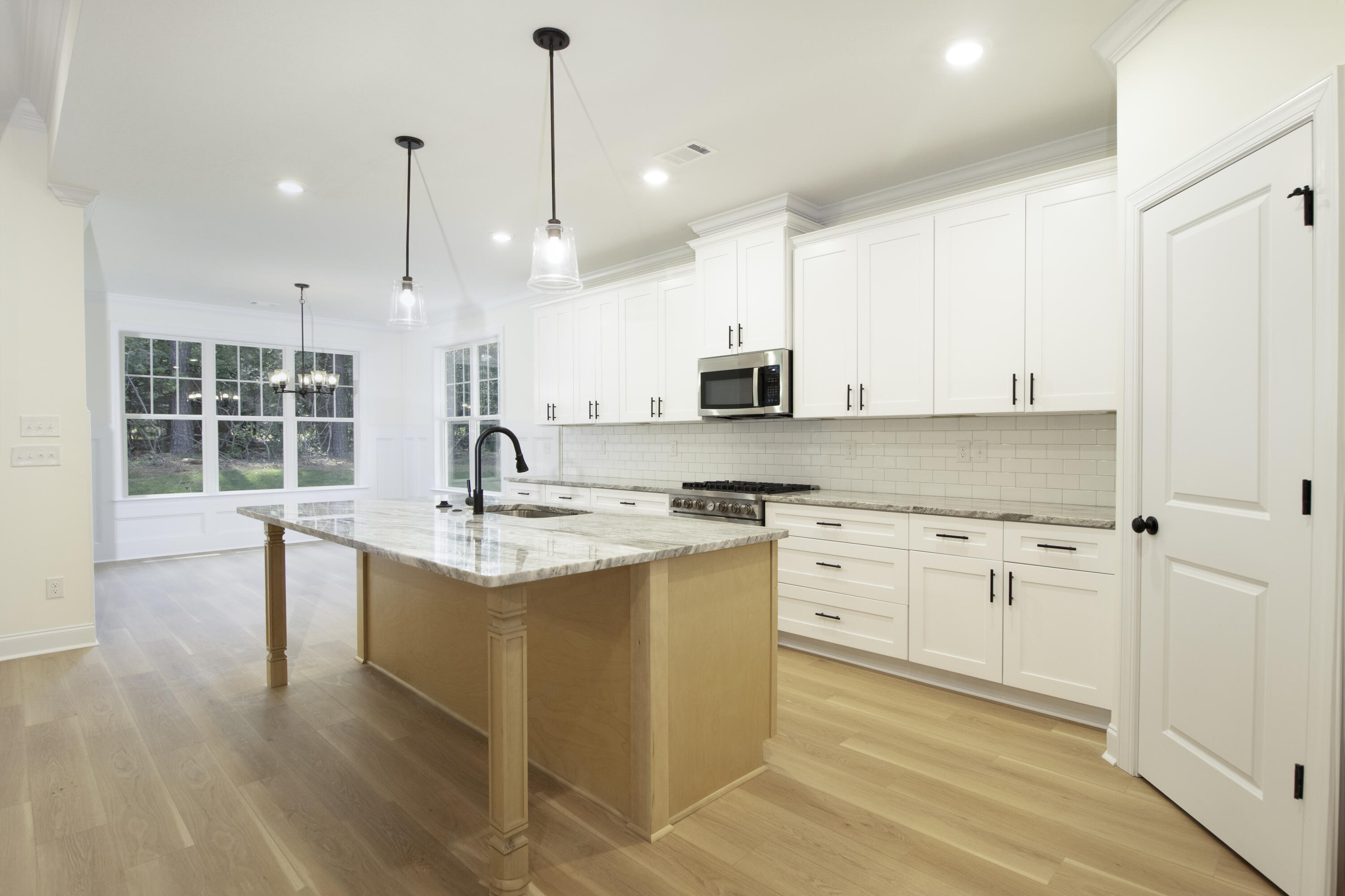 450 Devonshire Drive