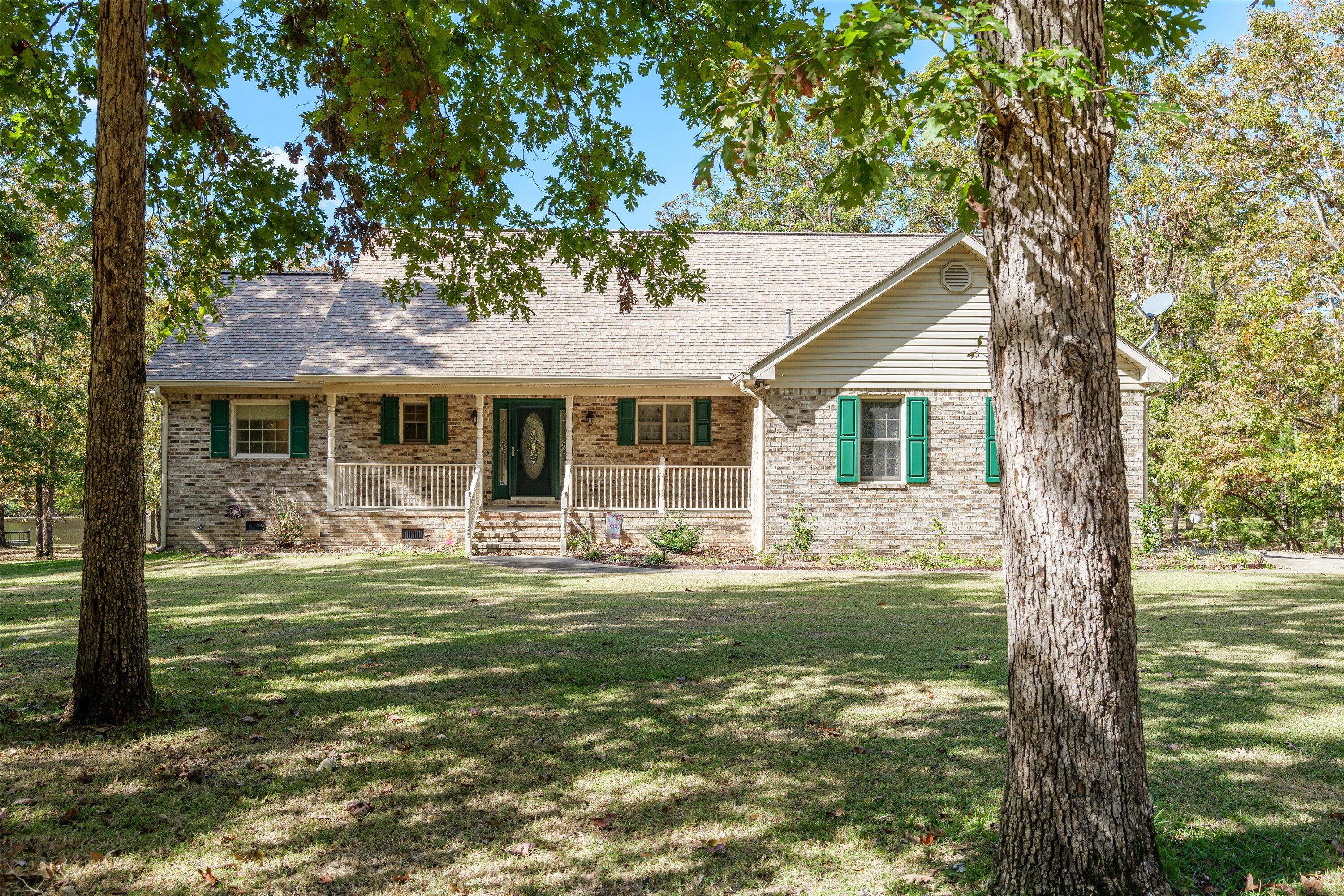 1085 Maple Ct.
