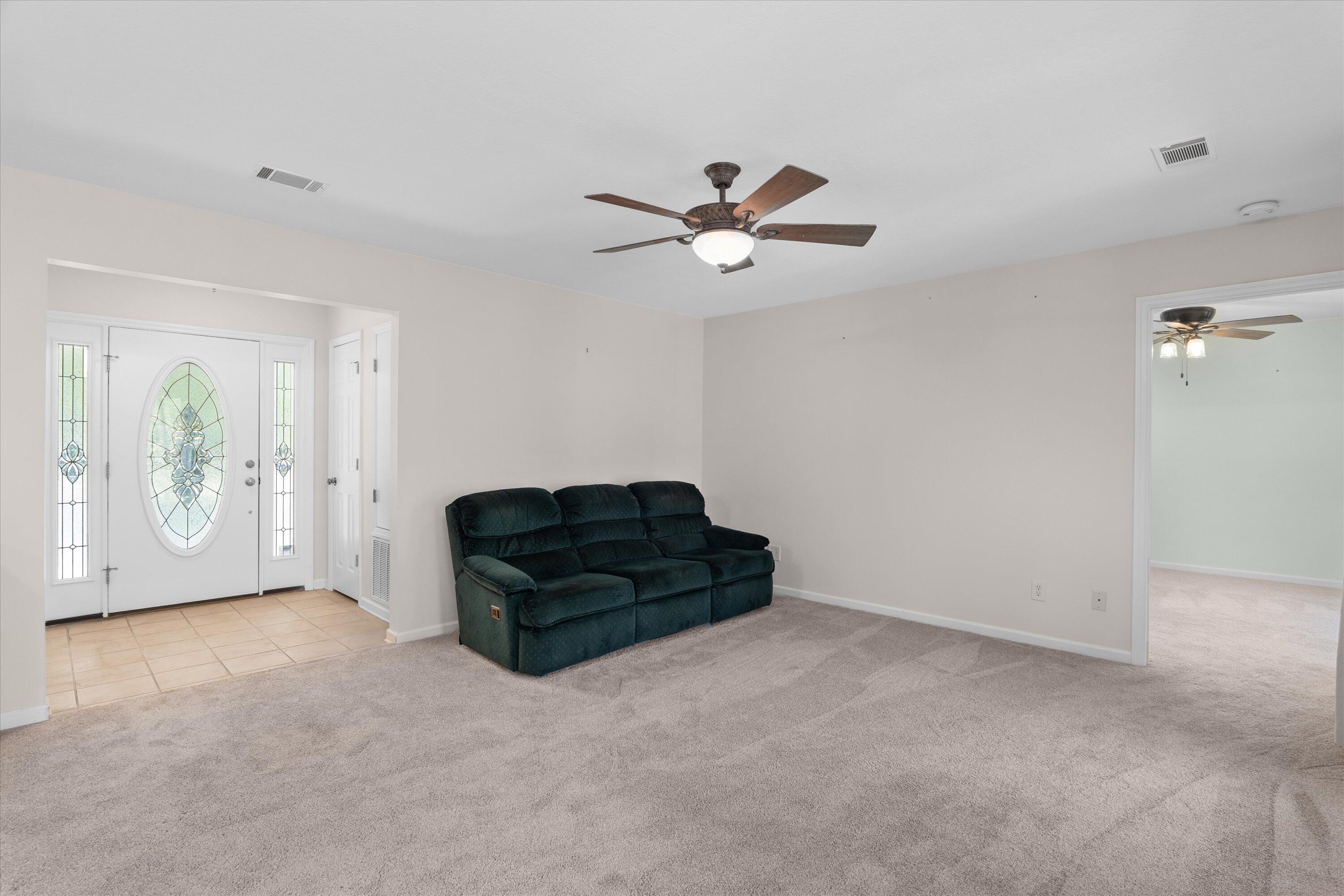 1085 Maple Ct.