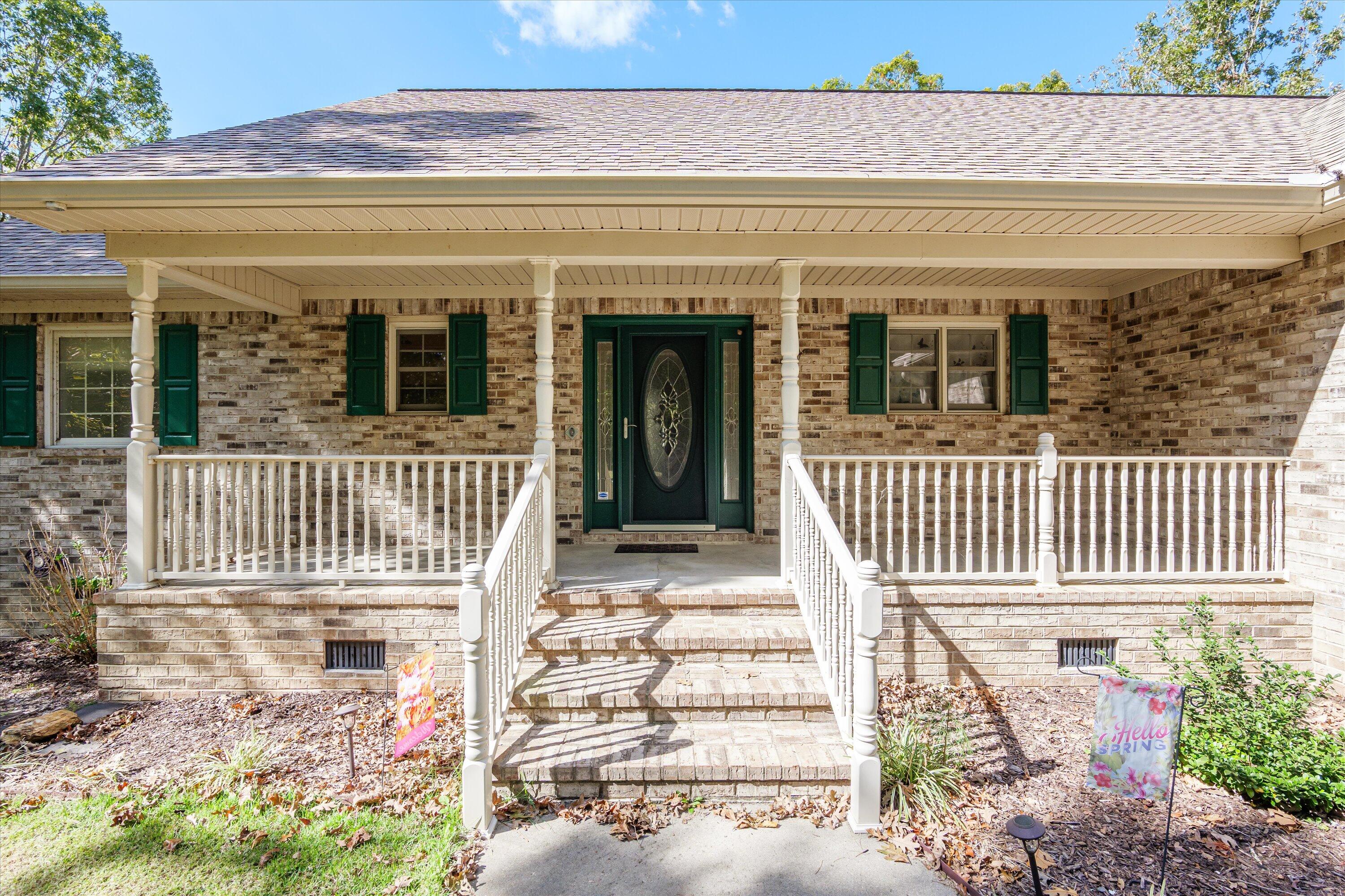 1085 Maple Ct.