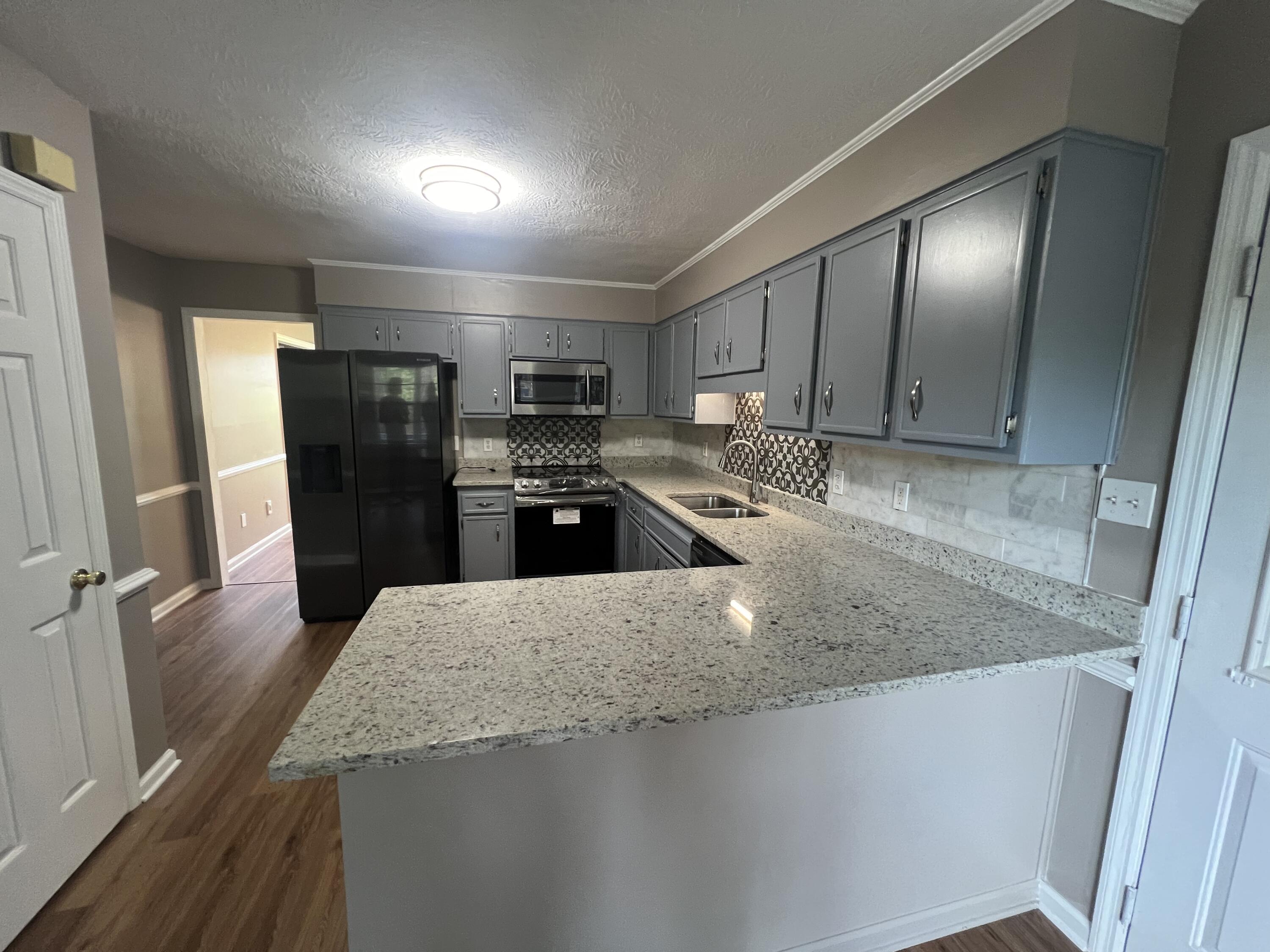 901 Hunting Horn Way