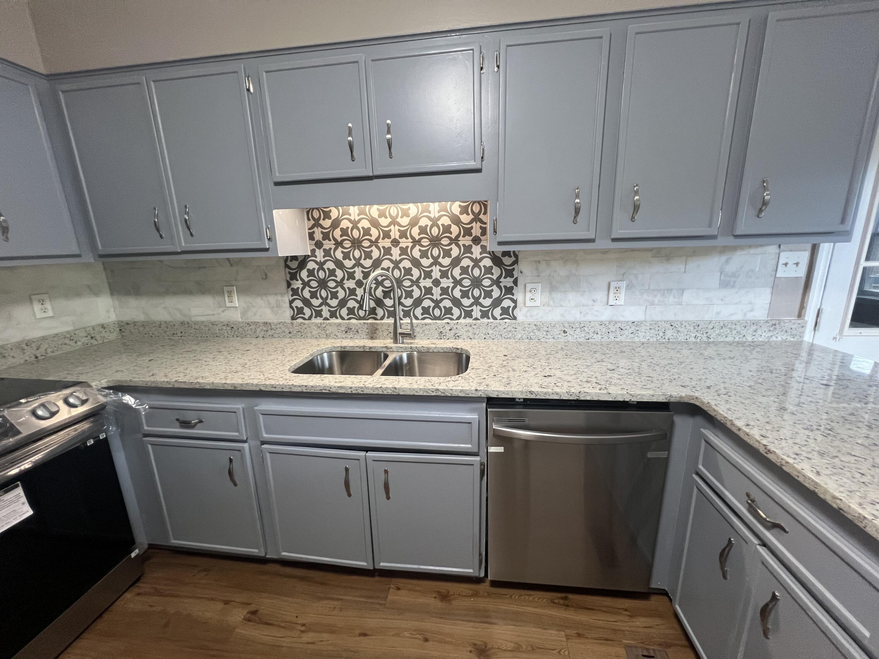 901 Hunting Horn Way