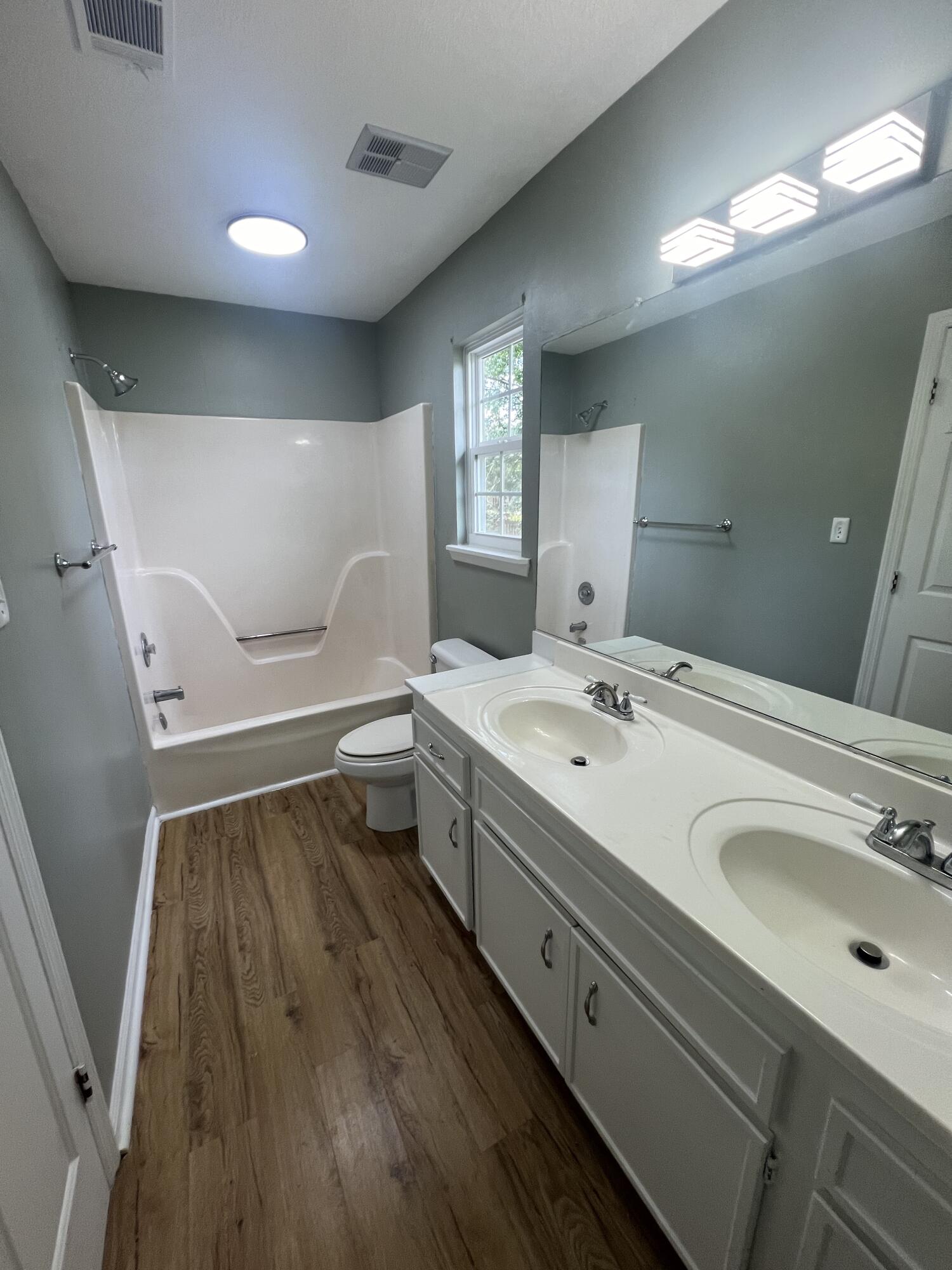 901 Hunting Horn Way