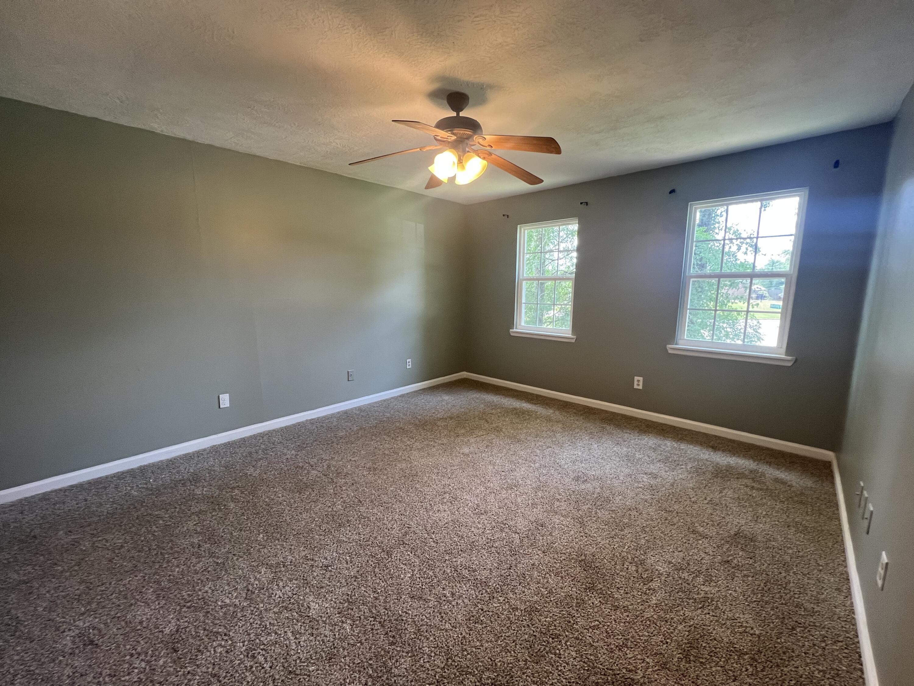 901 Hunting Horn Way