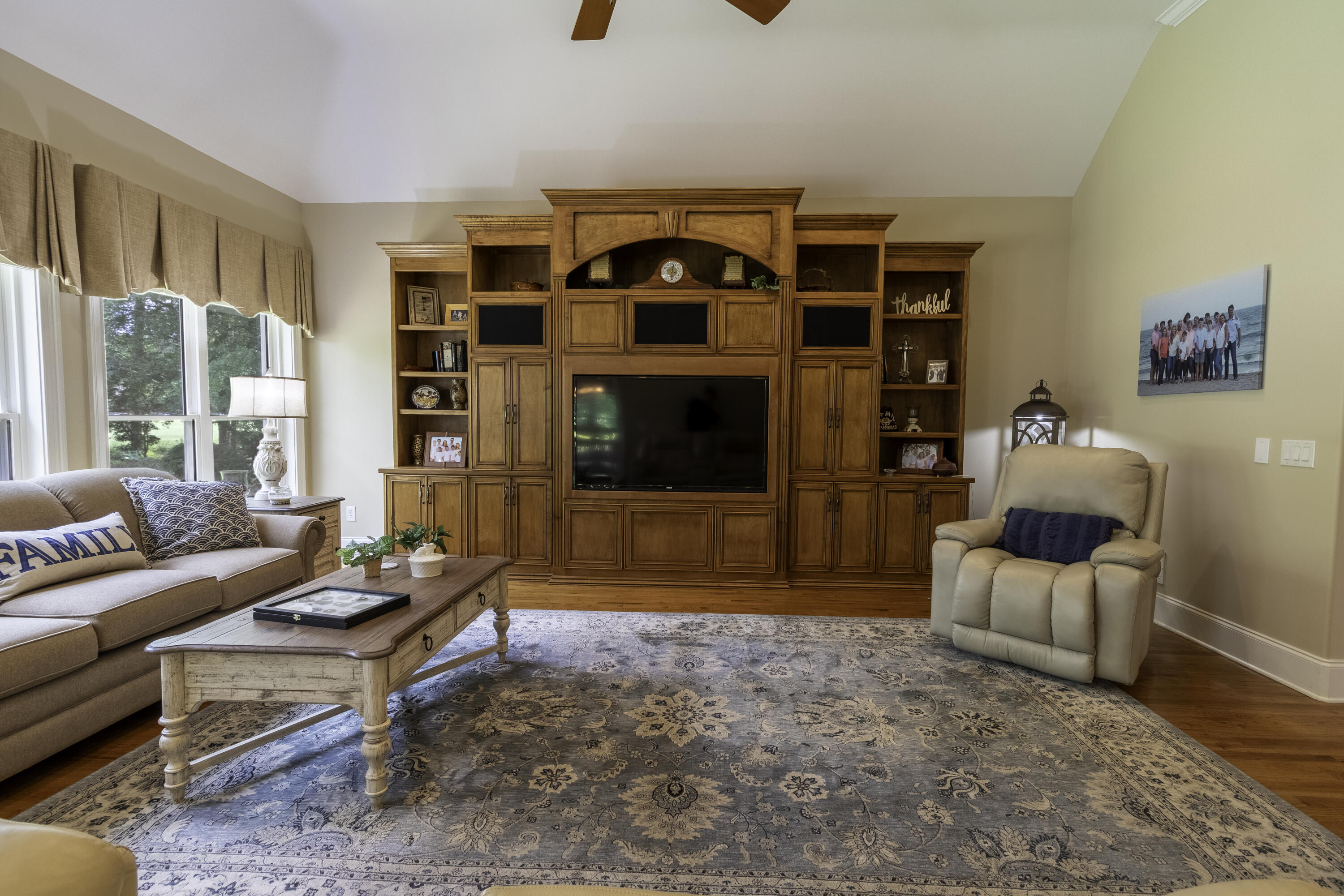 5428 Belle Mead Drive