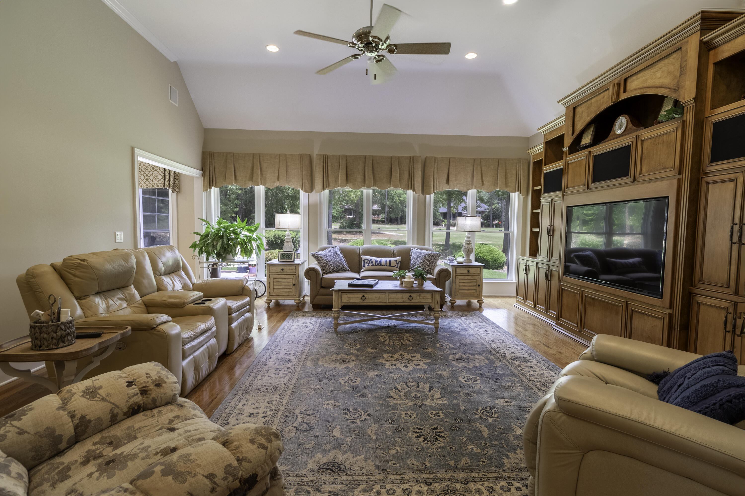 5428 Belle Mead Drive