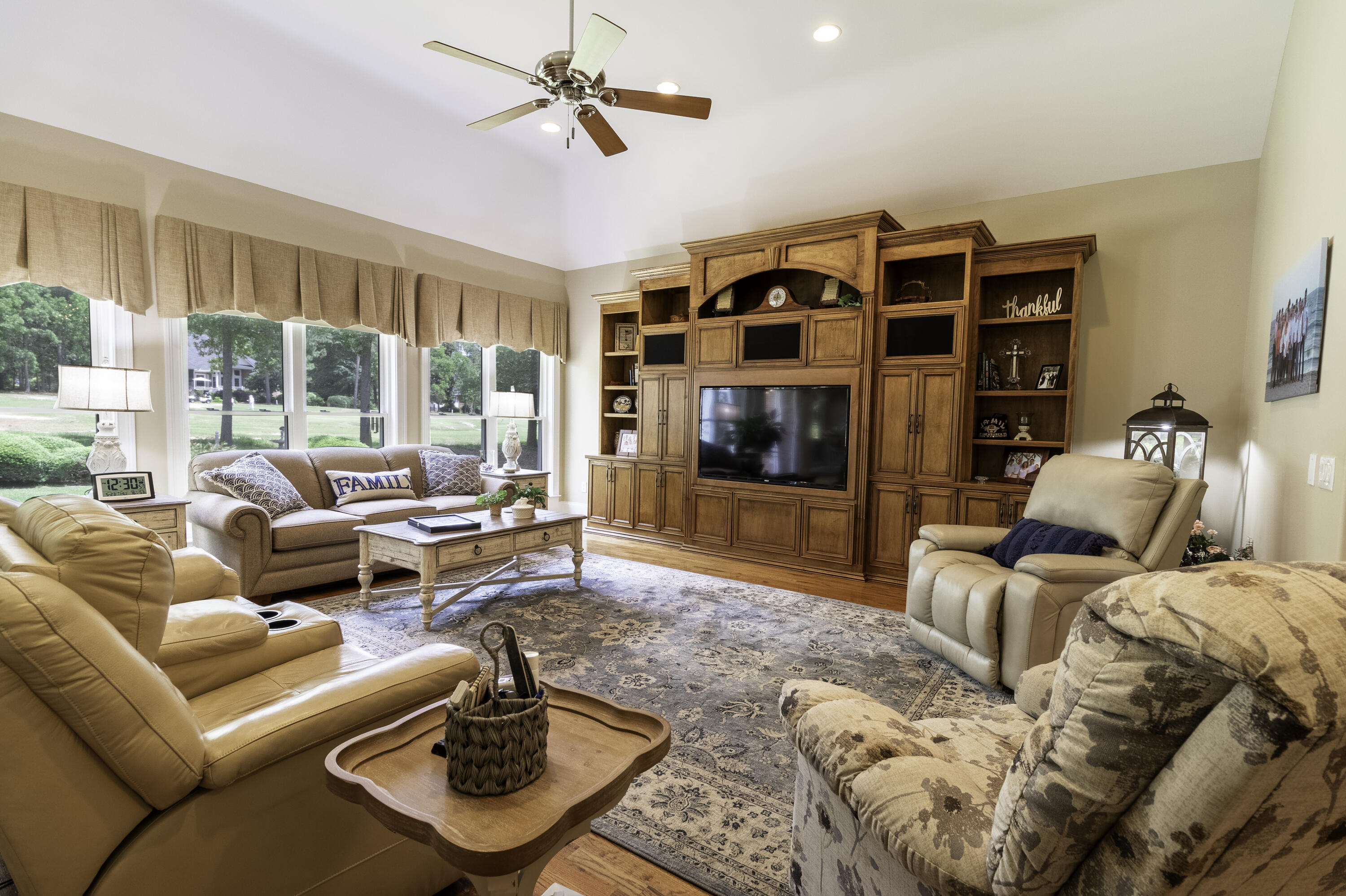 5428 Belle Mead Drive